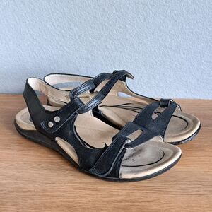 Abeo Women’s 8.5 Narrow Crescent Black Leather Strap Sandals Comfort Everyday
